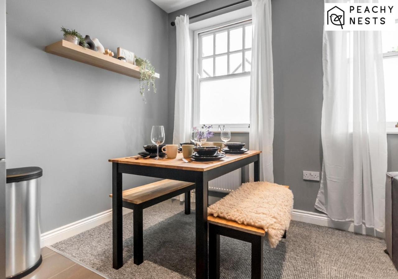 Stylish 2 Bed, 2 Bath With Free Parking * Norwich
